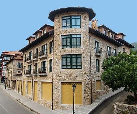 Apartamentos Villa De Cabrales Arenas De Cabrales Exteriör bild