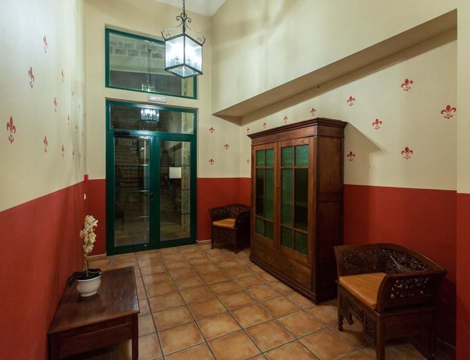 Apartamentos Villa De Cabrales Arenas De Cabrales Exteriör bild